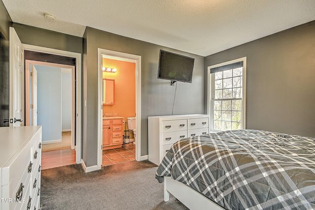 245 Northwest Leonard Street, Abingdon, VA 24210