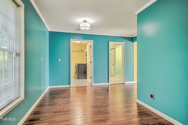 245 Northwest Leonard Street, Abingdon, VA 24210