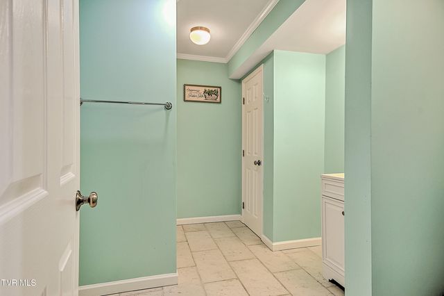 245 Northwest Leonard Street, Abingdon, VA 24210
