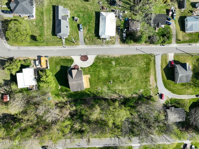 245 Northwest Leonard Street, Abingdon, VA 24210
