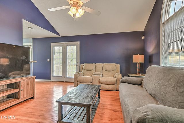245 Northwest Leonard Street, Abingdon, VA 24210