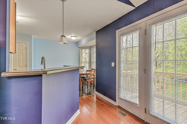 245 Northwest Leonard Street, Abingdon, VA 24210