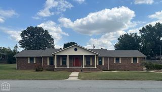203 Bellwood Drive, Paragould, AR 72450
