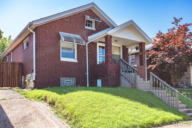 5930 Wanda Avenue, St Louis, MO 63116