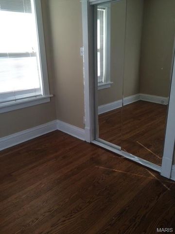 5930 Wanda Avenue, St Louis, MO 63116