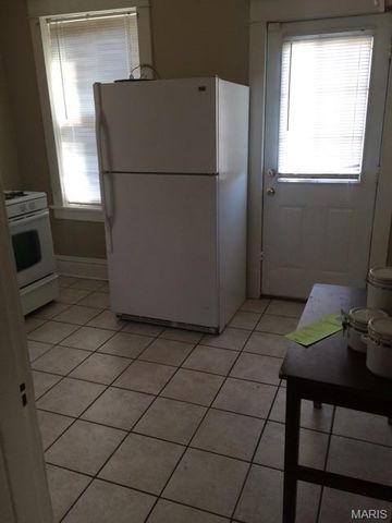 5930 Wanda Avenue, St Louis, MO 63116