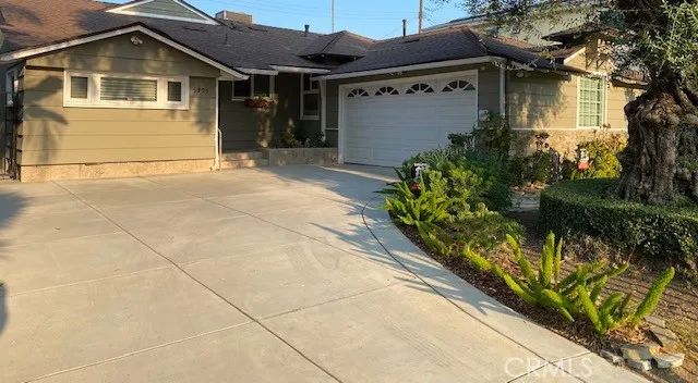 5356 Yolanda Avenue, Tarzana, CA 91356