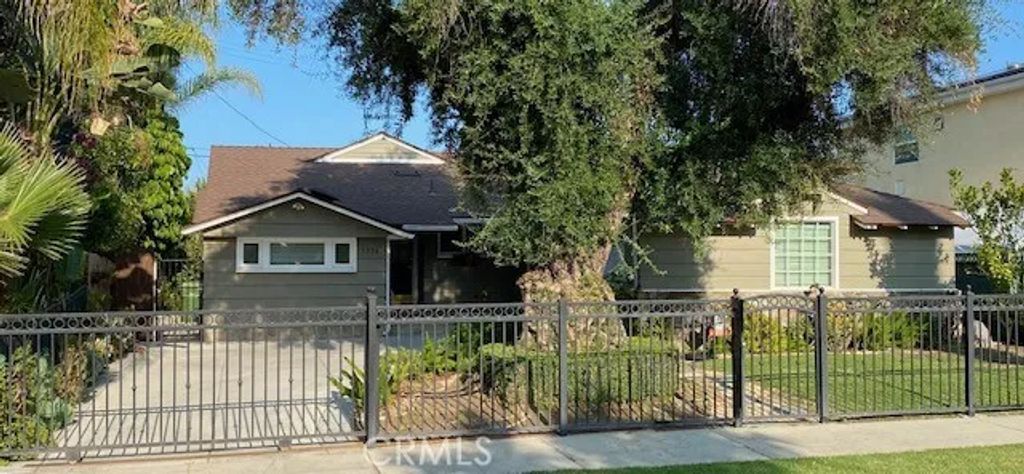 5356 Yolanda Avenue, Tarzana, CA 91356