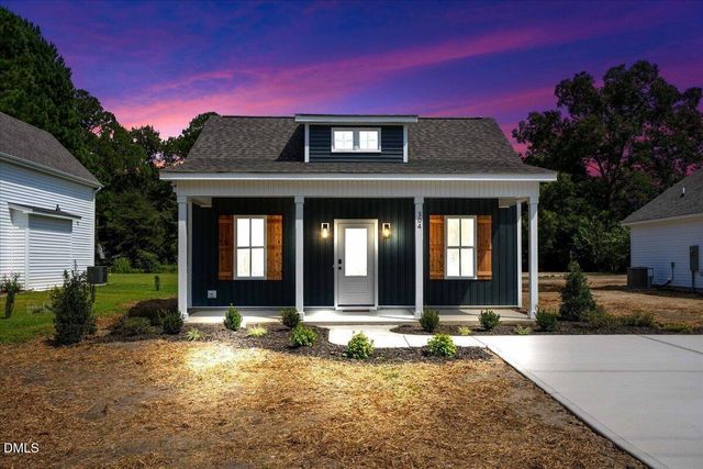 304 S Sycamore Street, Fremont, NC 27830