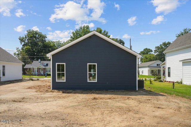 304 S Sycamore Street, Fremont, NC 27830