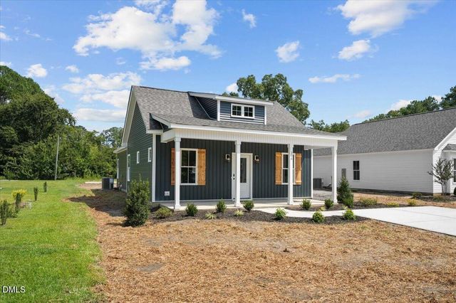 304 S Sycamore Street, Fremont, NC 27830