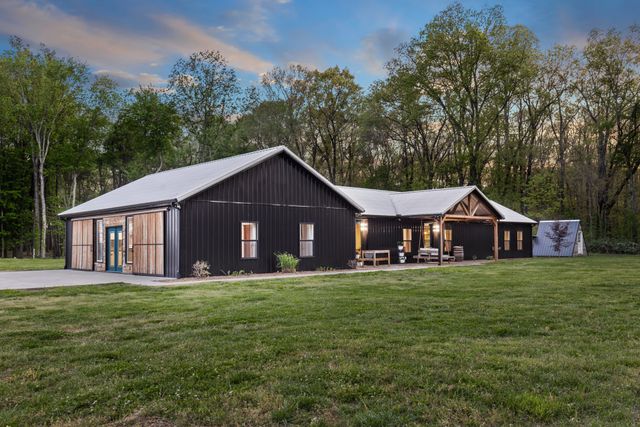 7909 Bill Moss Rd, White House, TN 37188