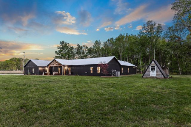 7909 Bill Moss Rd, White House, TN 37188