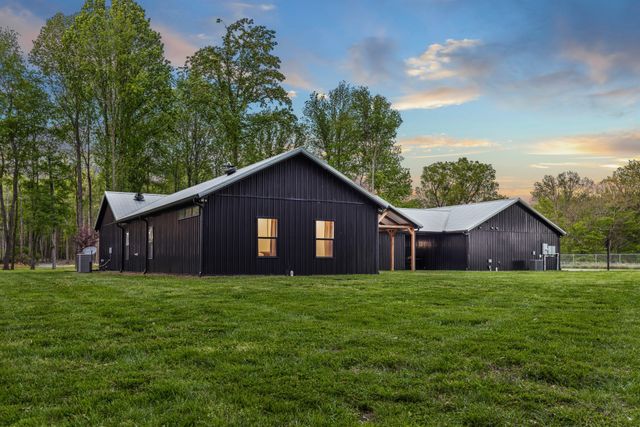 7909 Bill Moss Rd, White House, TN 37188