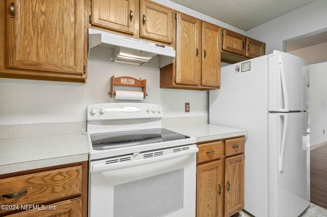 1510 ROSE HILL Drive W, Jacksonville, FL 32221