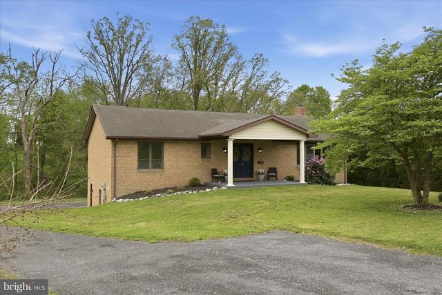 144 BRENDA DR, Martinsburg, WV 25404