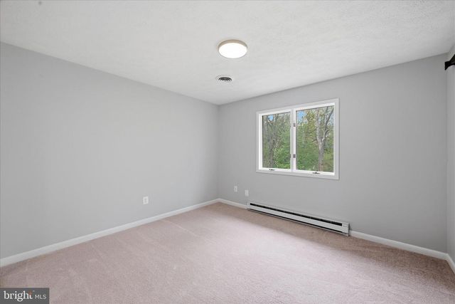 144 BRENDA DR, Martinsburg, WV 25404