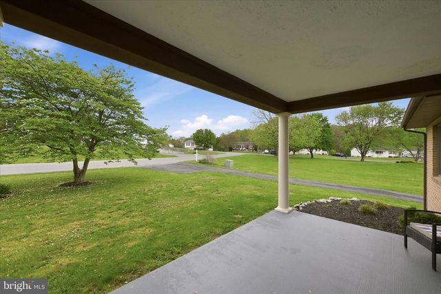 144 BRENDA DR, Martinsburg, WV 25404