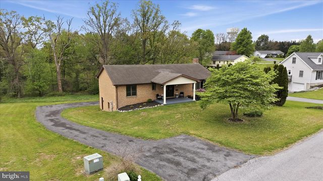 144 BRENDA DR, Martinsburg, WV 25404