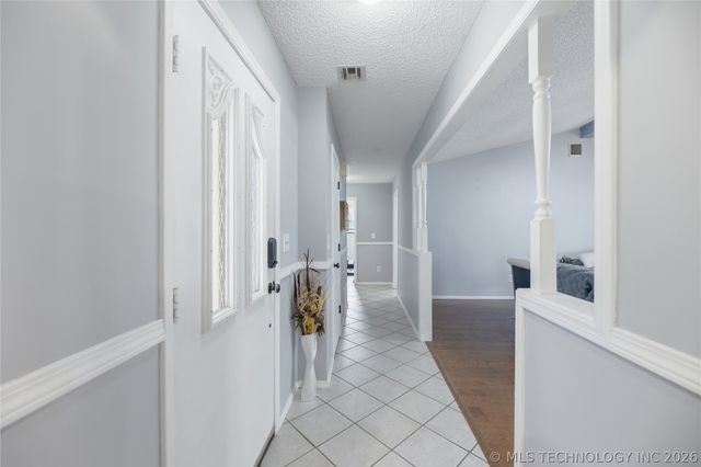 1608 S Marietta Street, Pryor, OK 74361