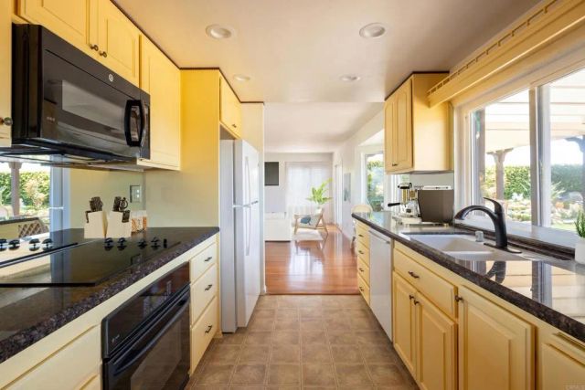11693 Invierno Drive, San Diego, CA 92124