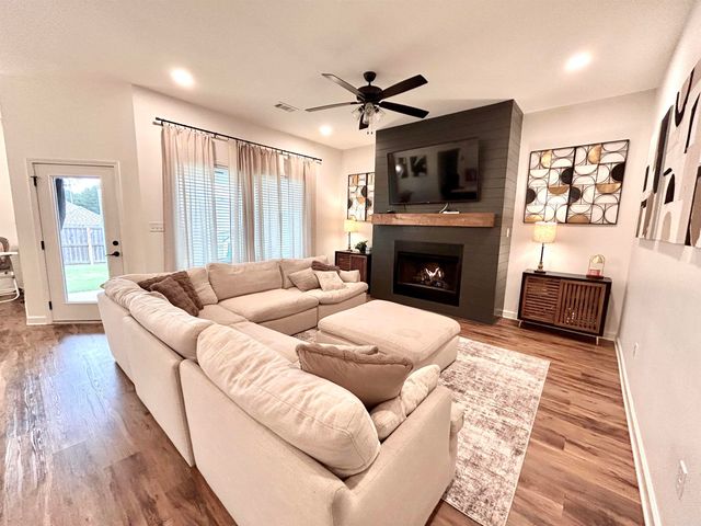 2818 WHISKER WAY, Benton, AR 72015