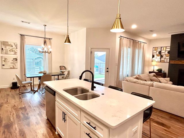 2818 WHISKER WAY, Benton, AR 72015