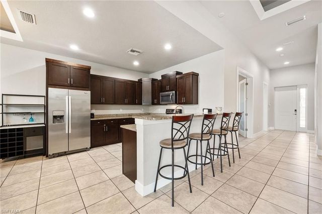 207 Gleason PKWY, Cape Coral, FL 33914