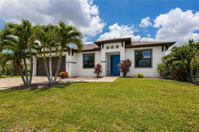 207 Gleason PKWY, Cape Coral, FL 33914