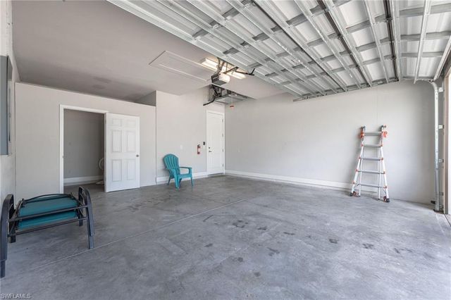 207 Gleason PKWY, Cape Coral, FL 33914