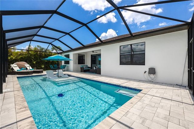 207 Gleason PKWY, Cape Coral, FL 33914