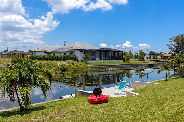 207 Gleason PKWY, Cape Coral, FL 33914