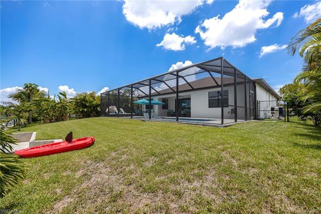 207 Gleason PKWY, Cape Coral, FL 33914