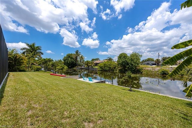 207 Gleason PKWY, Cape Coral, FL 33914