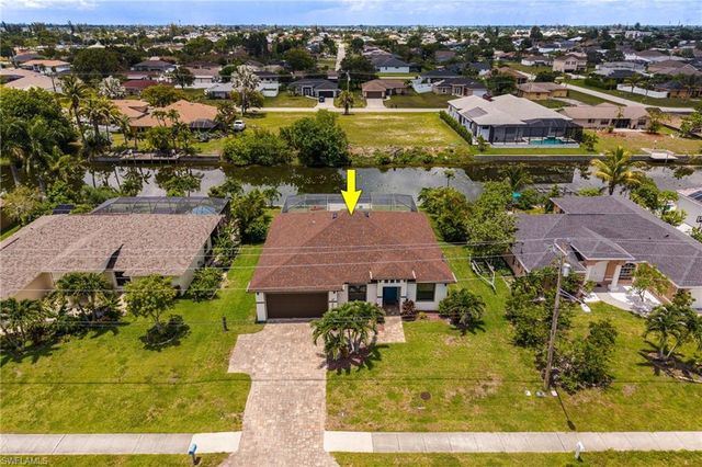 207 Gleason PKWY, Cape Coral, FL 33914