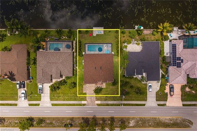 207 Gleason PKWY, Cape Coral, FL 33914