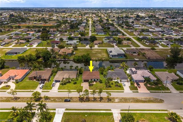 207 Gleason PKWY, Cape Coral, FL 33914