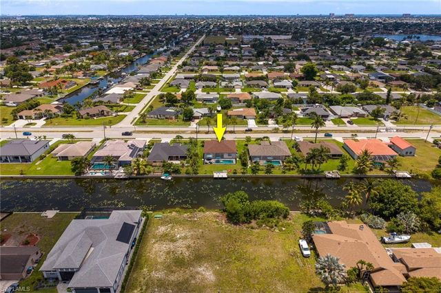 207 Gleason PKWY, Cape Coral, FL 33914