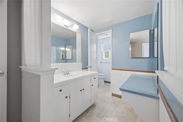 1411 E Concord, Orange, CA 92867