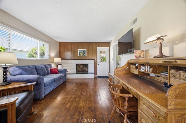 1411 E Concord, Orange, CA 92867