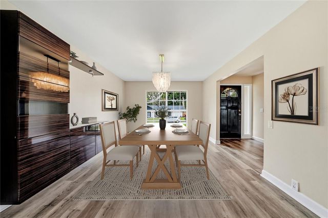1008 OAKRIDGE MANOR DRIVE, Brandon, FL 33511