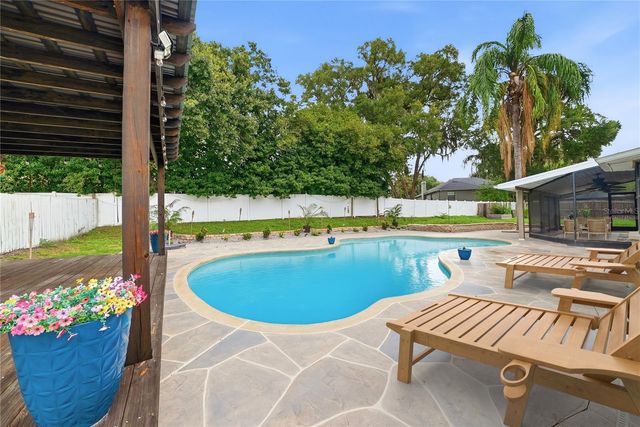 1008 OAKRIDGE MANOR DRIVE, Brandon, FL 33511