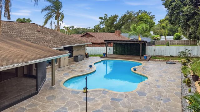 1008 OAKRIDGE MANOR DRIVE, Brandon, FL 33511