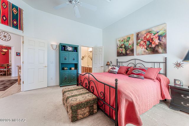 609 W Camino Del Bondadoso, Green Valley, AZ 85614