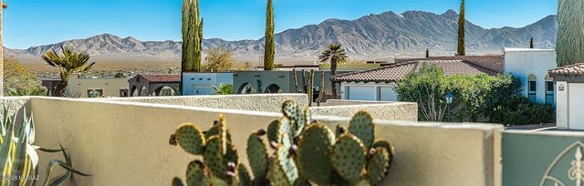 609 W Camino Del Bondadoso, Green Valley, AZ 85614
