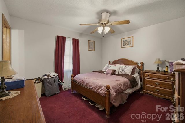 4186 Horseshoe Bend Road, Hudson, NC 28638