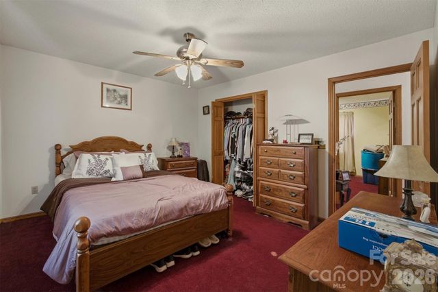 4186 Horseshoe Bend Road, Hudson, NC 28638