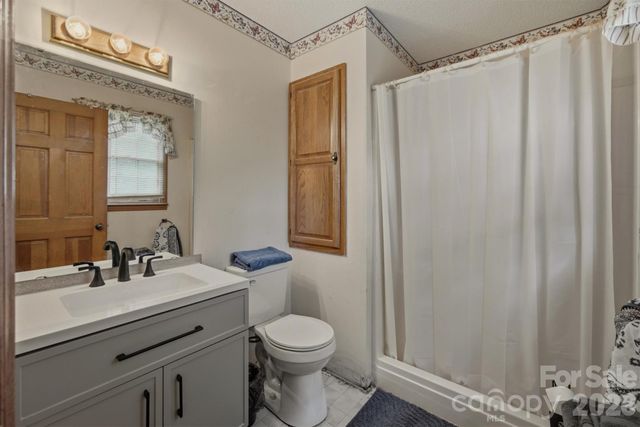 4186 Horseshoe Bend Road, Hudson, NC 28638