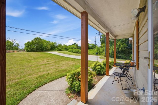 4186 Horseshoe Bend Road, Hudson, NC 28638