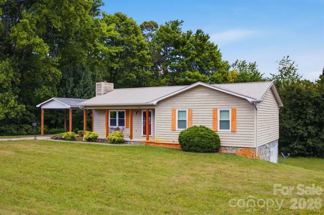 4186 Horseshoe Bend Road, Hudson, NC 28638